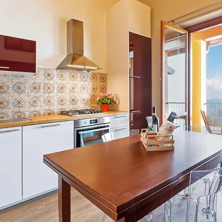 Holiday home Casa Bella Vista Levo 10 - Unique View, Charming House Surrounded By Nature Stresa